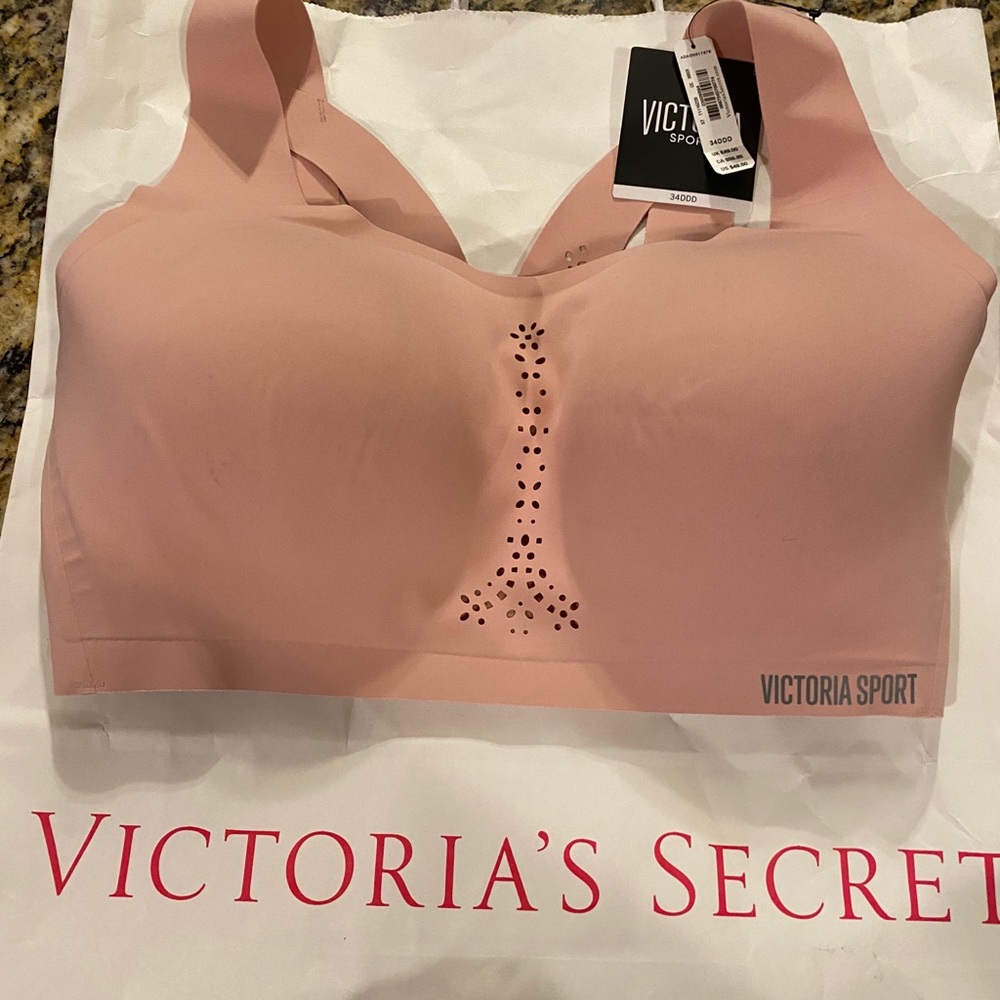 Victoria Secret Angel Max Sports Bras
